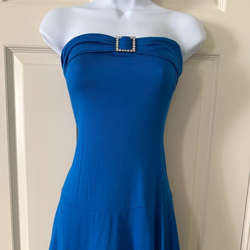 GUESS Strapless Blue Mini Dress with Rhinestone Buckle – Size XS (NWT)